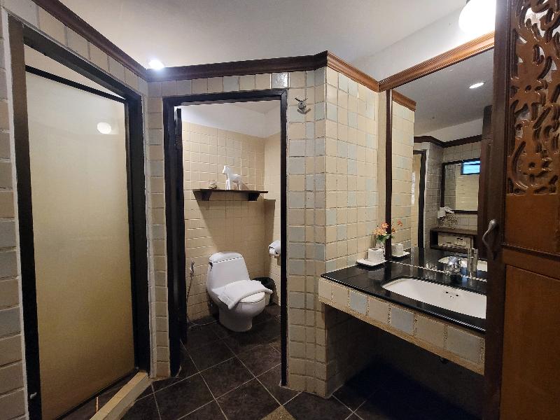 Koh Chang Cliff Beach Resort image