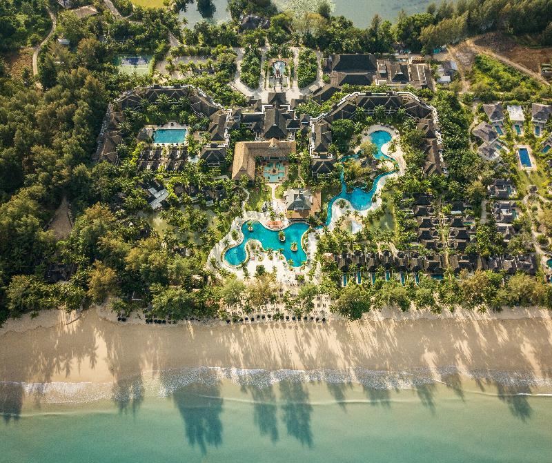 Le Meridien Khao Lak Beach and Spa Resort