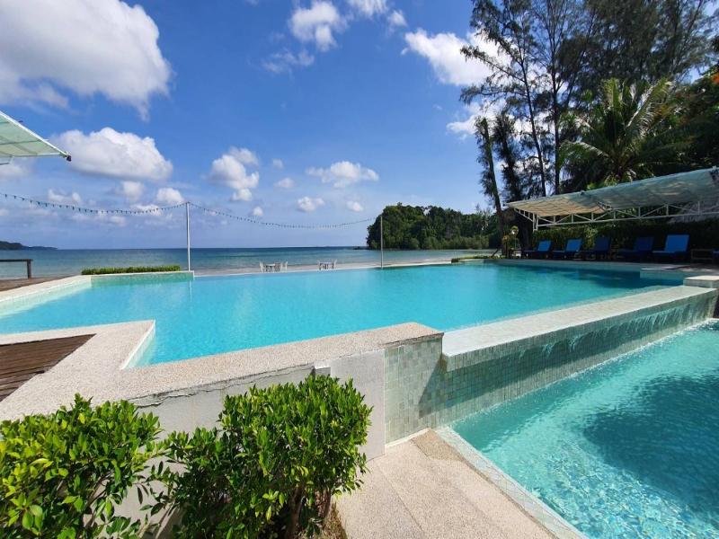 Twin Bay Resort image