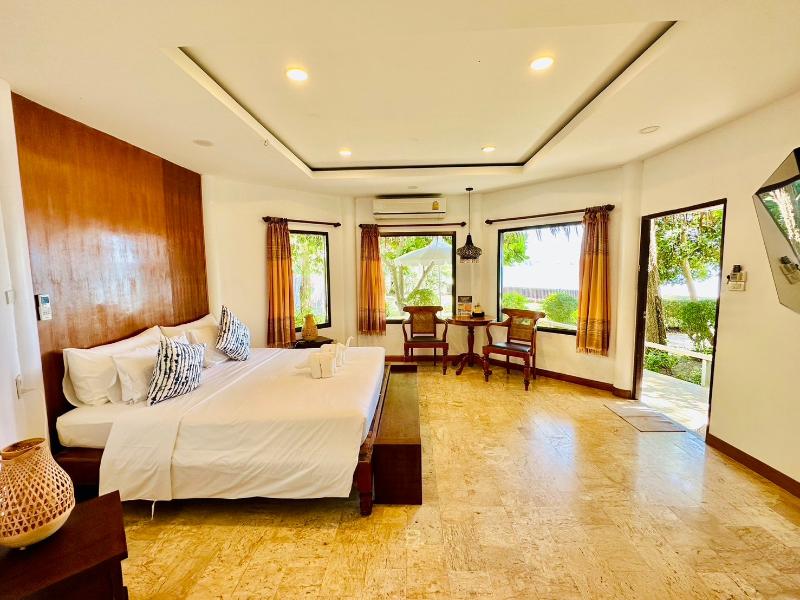 Twin Bay Resort image