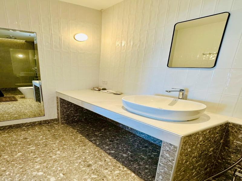 Twin Bay Resort image
