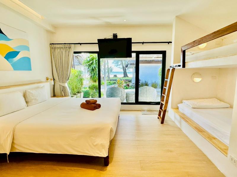 Twin Bay Resort image