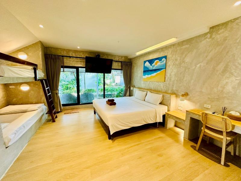 Twin Bay Resort image