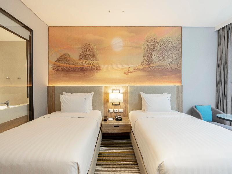 Holiday Inn Resort Krabi Ao Nang Beach image