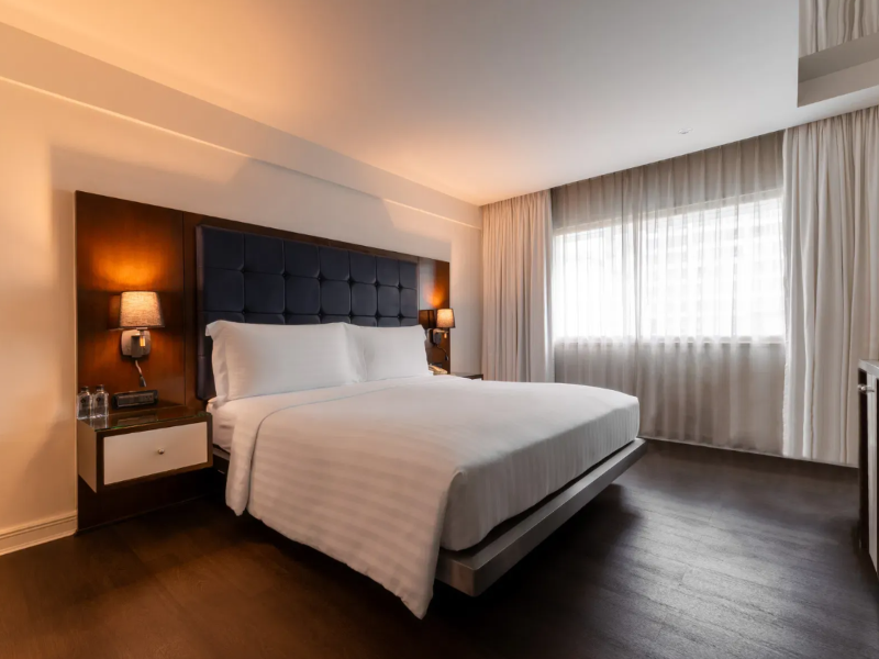 Night Hotel Bangkok - Asok Sukhumvit 15 image
