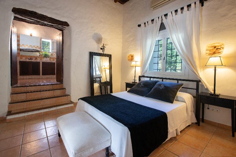 Bed room
