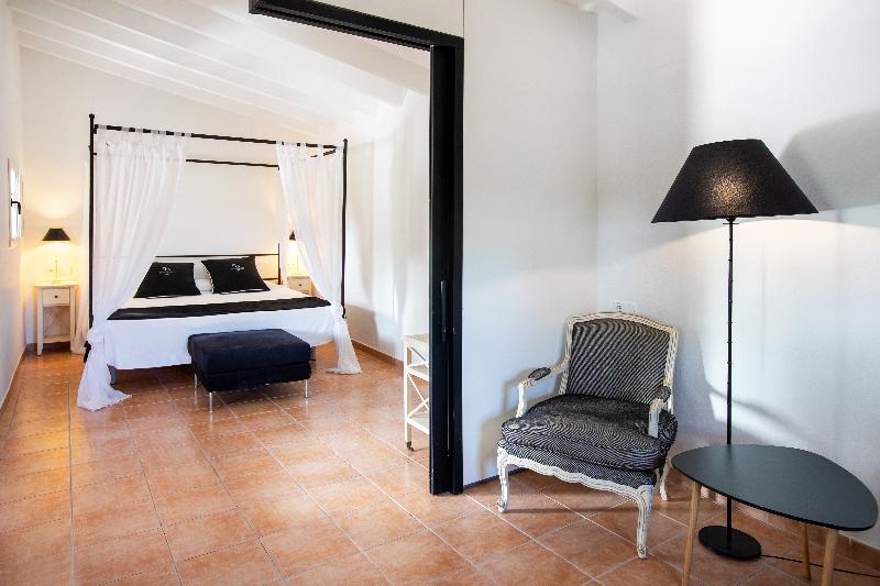 Bed room