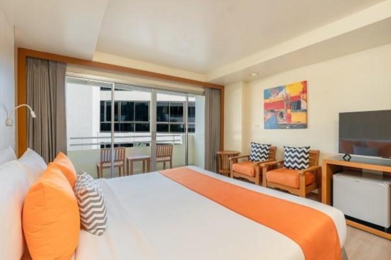Sunshine Hotel & Residences image