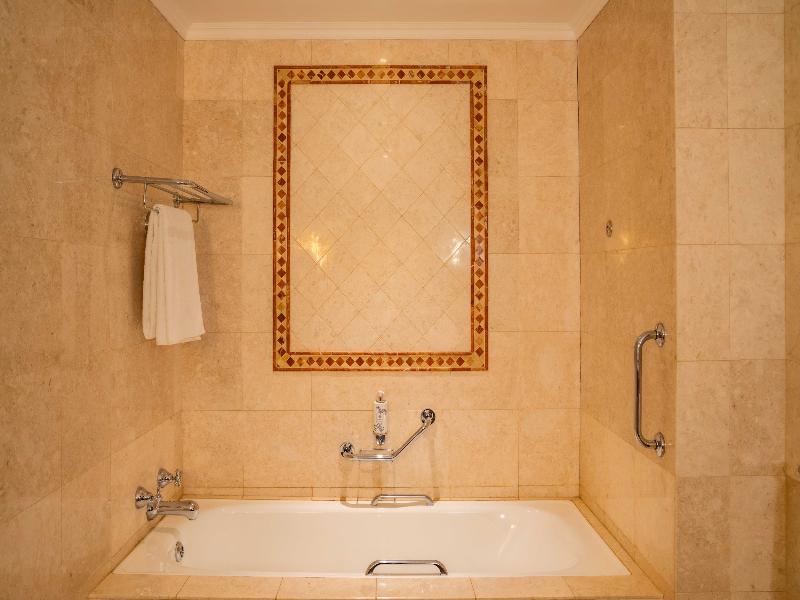 Polana Serena Hotel image