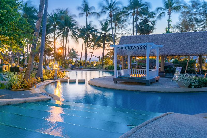Thavorn Palm Beach Resort
