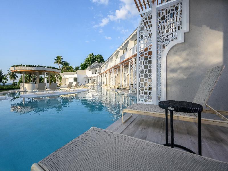 Thavorn Palm Beach Resort image