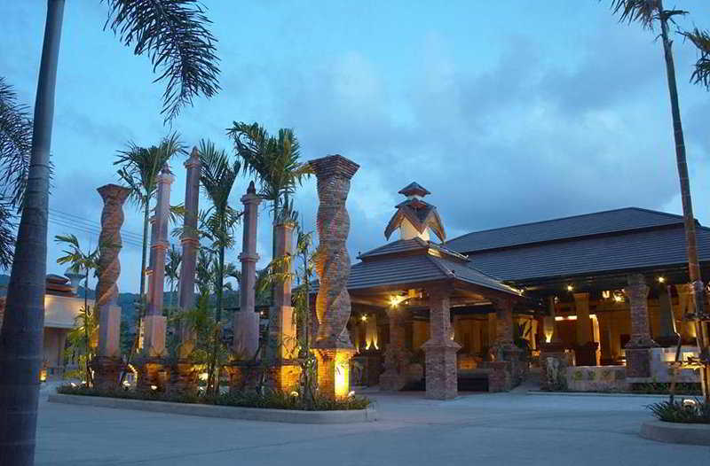 Circle Phuket Resort & Spa (f.Thiwa Ratri)