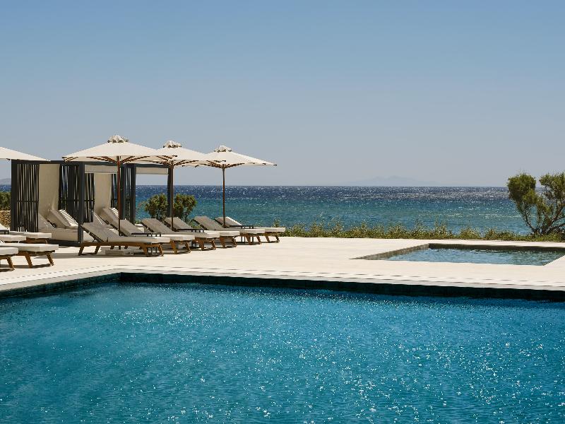 Tinos Beach — general view