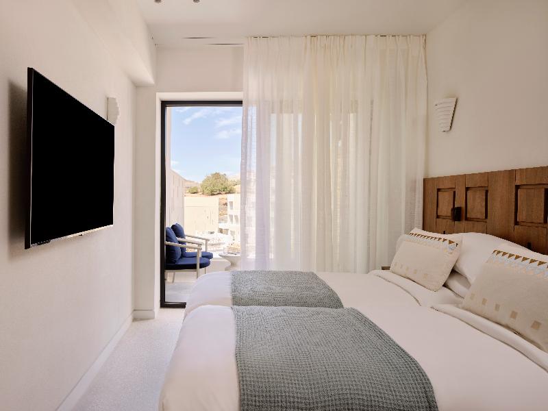 Tinos Beach image