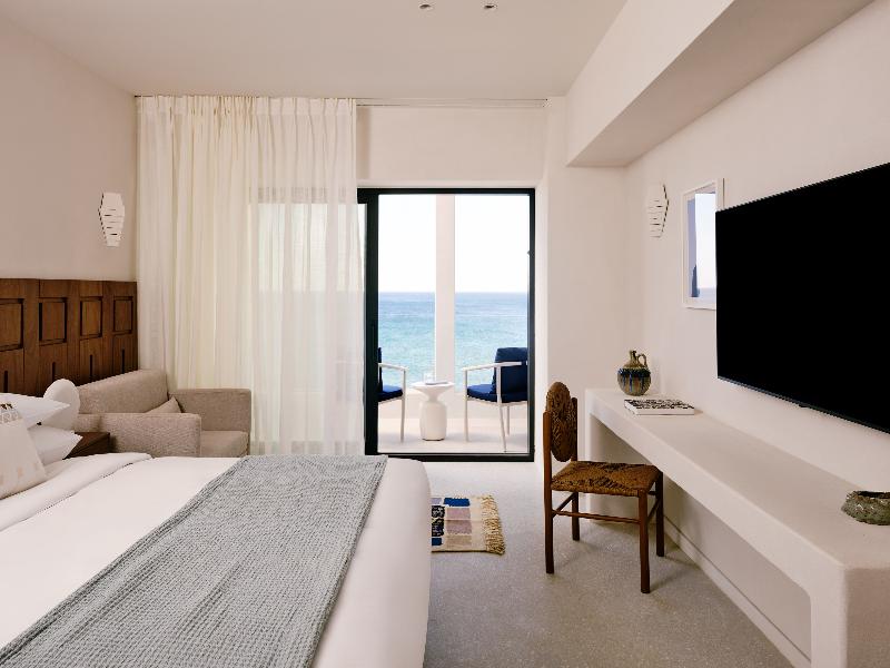 Tinos Beach image
