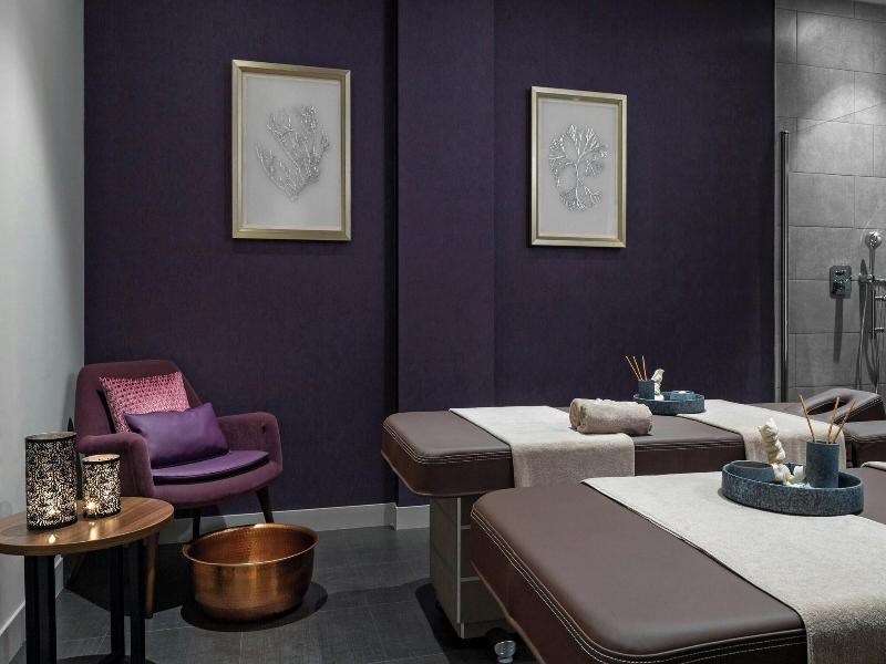Le Meridien Lav Split image