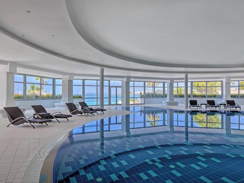 Le Meridien Lav Split image