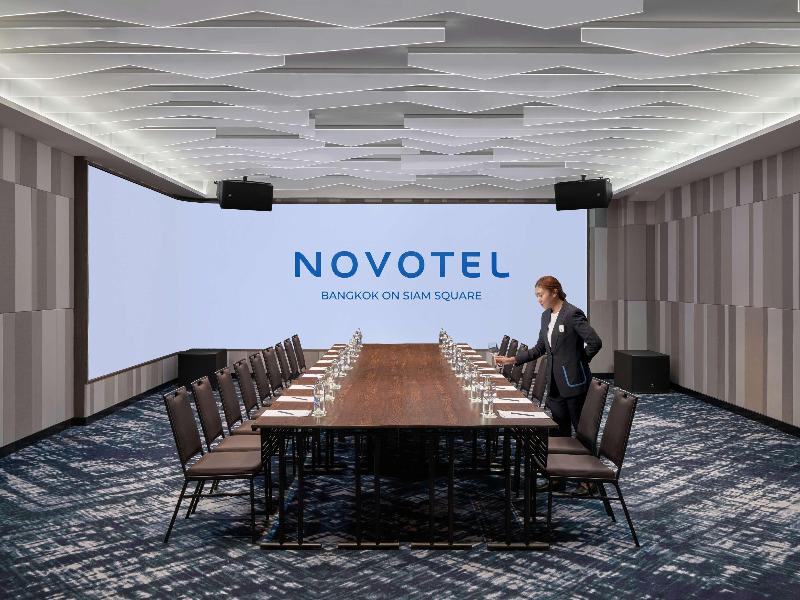 Novotel Bangkok On Siam Square image