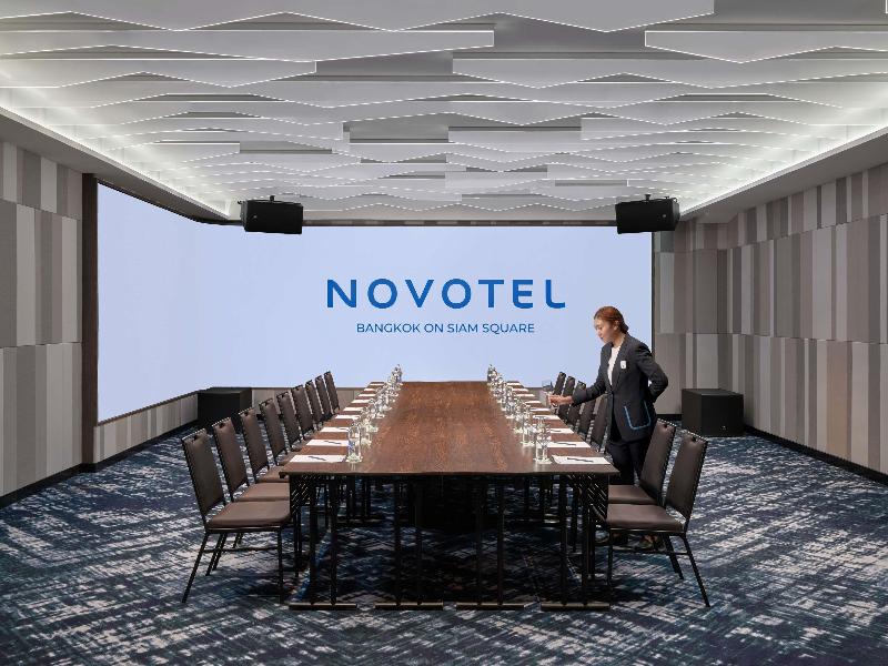 Novotel Bangkok On Siam Square image
