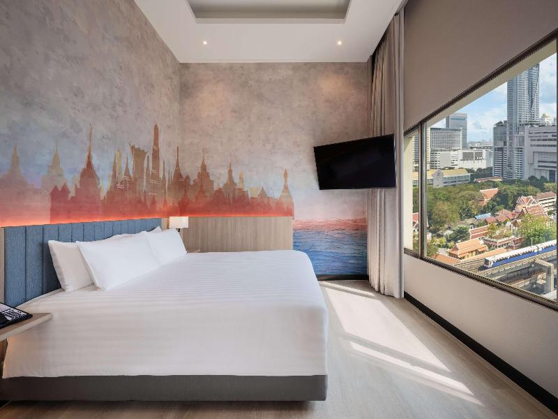 Novotel Bangkok On Siam Square image