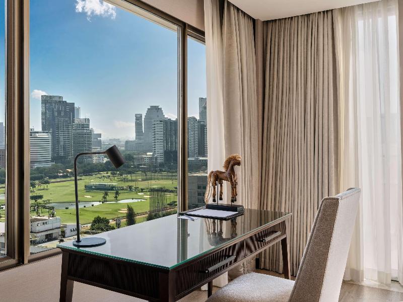Novotel Bangkok On Siam Square image