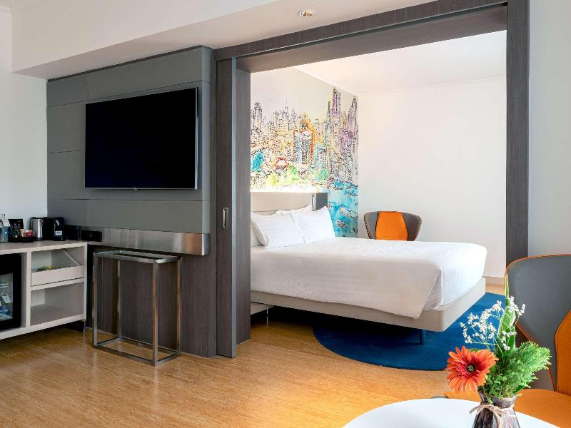 Novotel Bangkok On Siam Square image