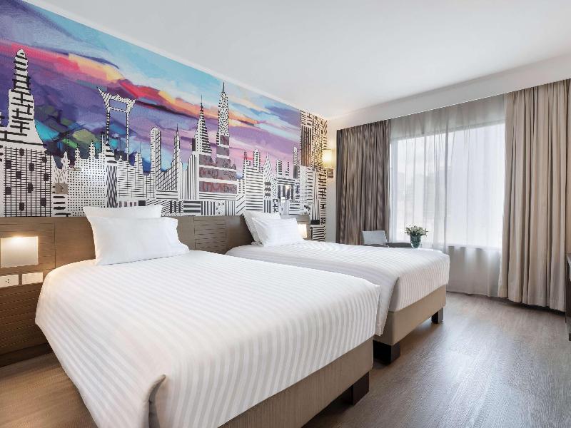 Novotel Bangkok On Siam Square image