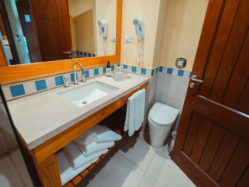 Mirador del Lago Hotel image
