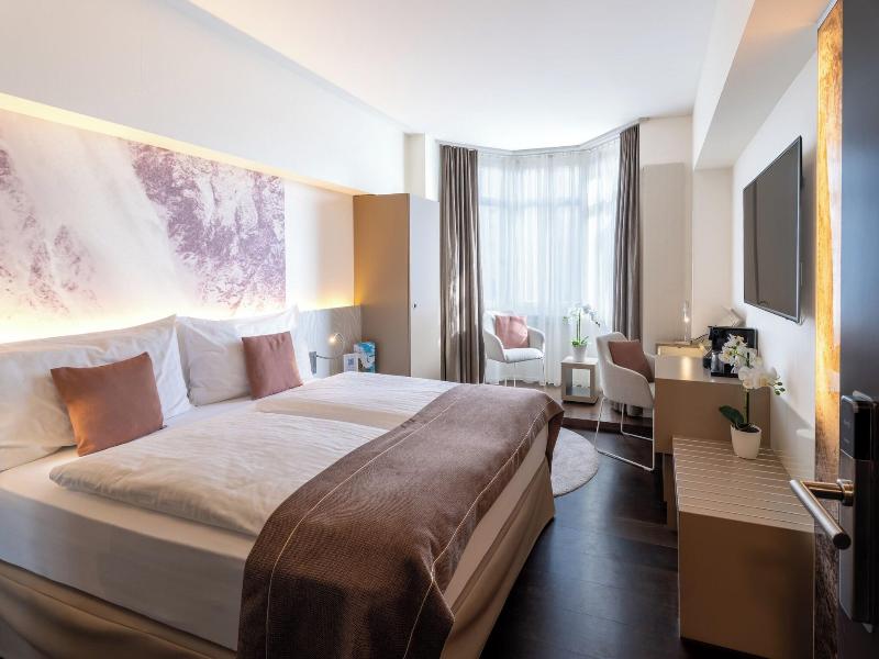 Cascada Boutique Hotel image
