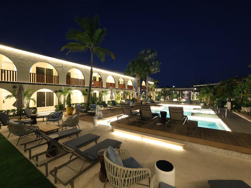 voco Surfside Aruba by IHG image