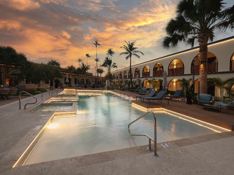 voco Surfside Aruba by IHG image