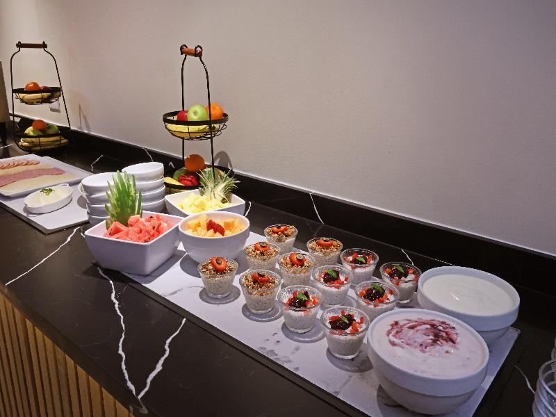 voco Surfside Aruba by IHG image