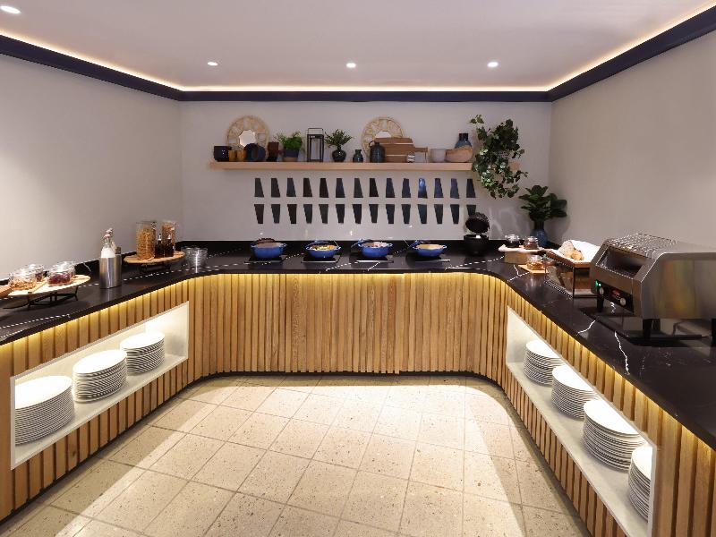 voco Surfside Aruba by IHG image