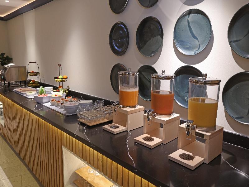 voco Surfside Aruba by IHG image
