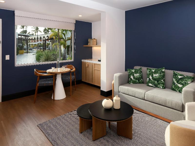 voco Surfside Aruba by IHG image