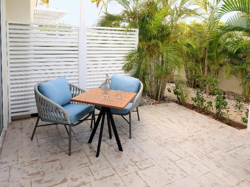 voco Surfside Aruba by IHG image