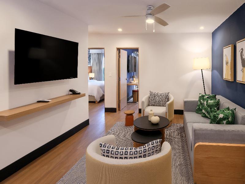 voco Surfside Aruba by IHG image