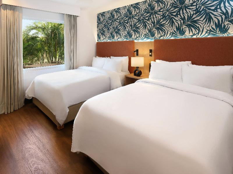 voco Surfside Aruba by IHG image