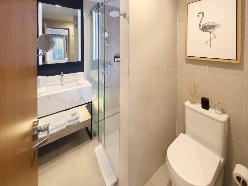 voco Surfside Aruba by IHG image