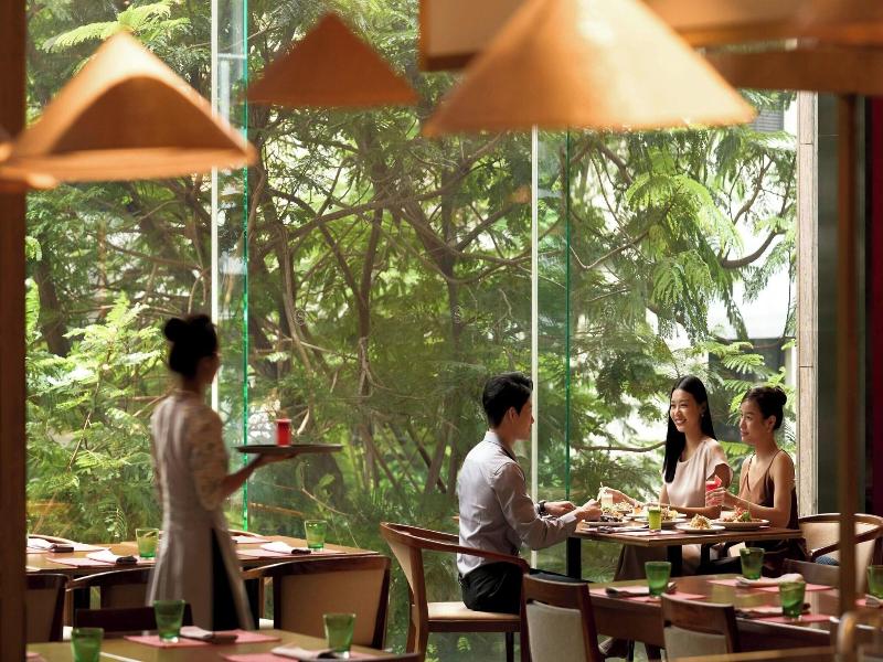 Sheraton Saigon Grand Opera Hotel image