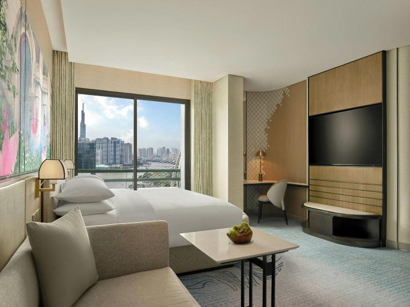 Sheraton Saigon Grand Opera Hotel image