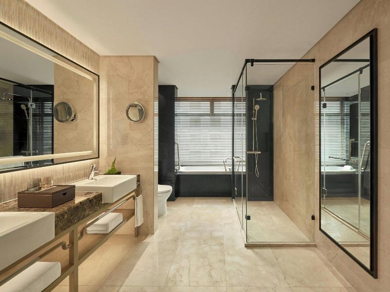 Sheraton Saigon Grand Opera Hotel image