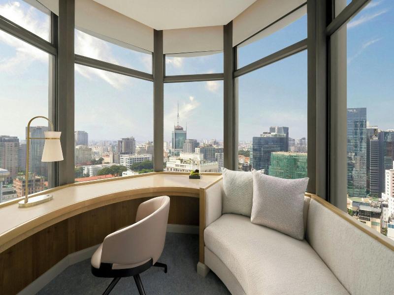 Sheraton Saigon Grand Opera Hotel image