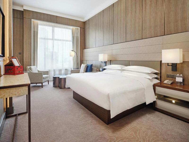 Sheraton Saigon Grand Opera Hotel image