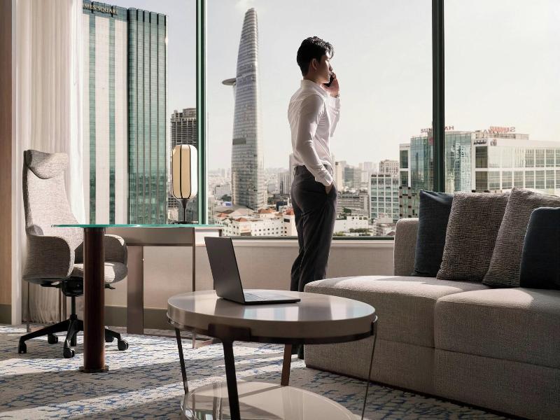 Sheraton Saigon Grand Opera Hotel image
