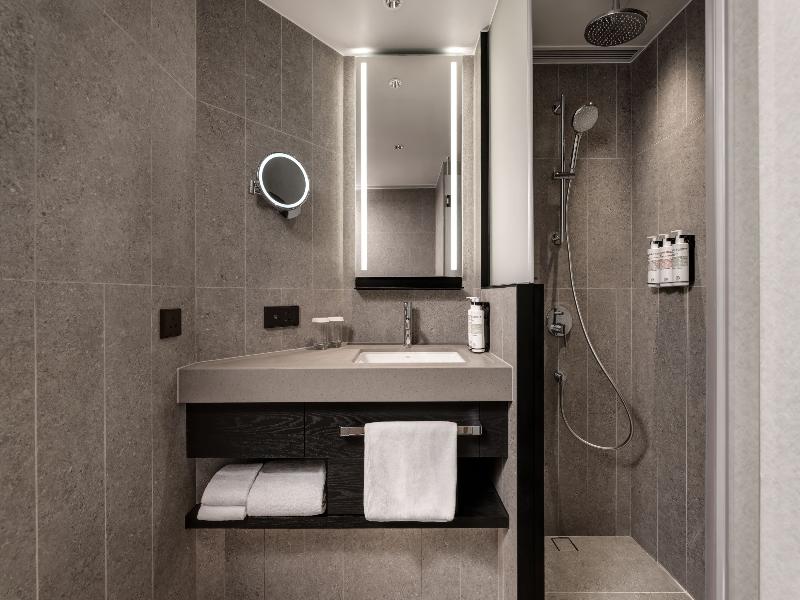 Jen Hong Kong by Shangri-La image