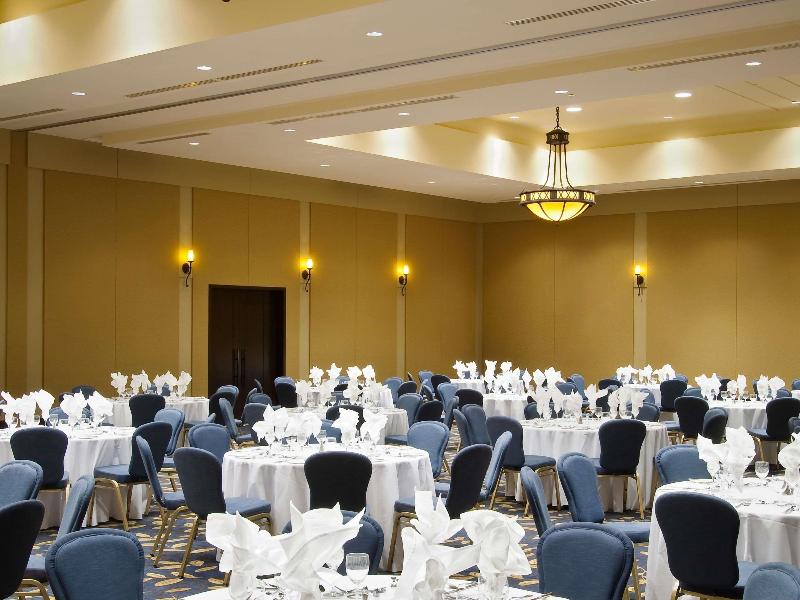 Fairmont Le Chateau Montebello image