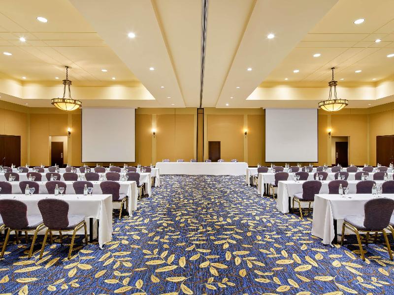 Fairmont Le Chateau Montebello image