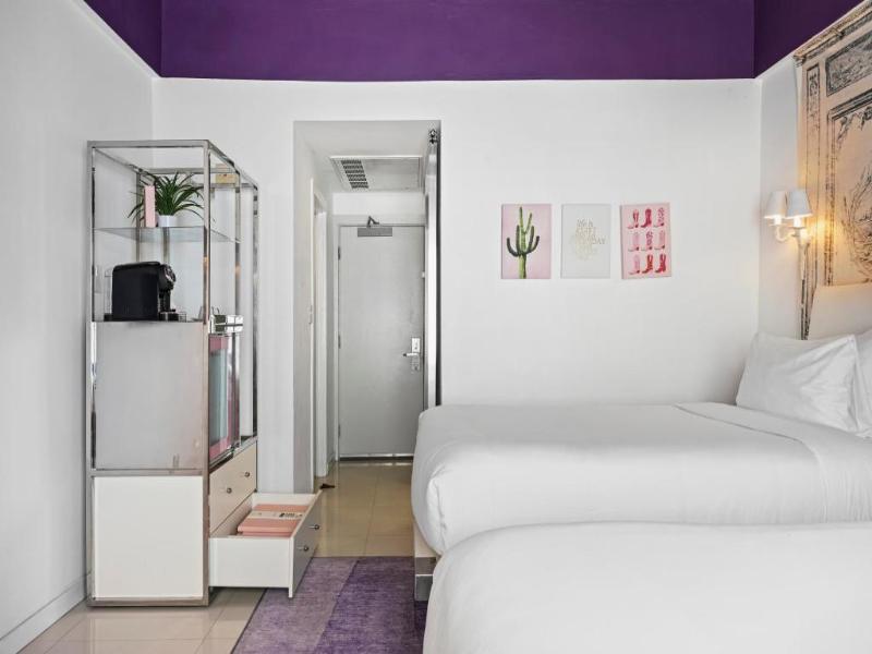 Townhouse Hotel image