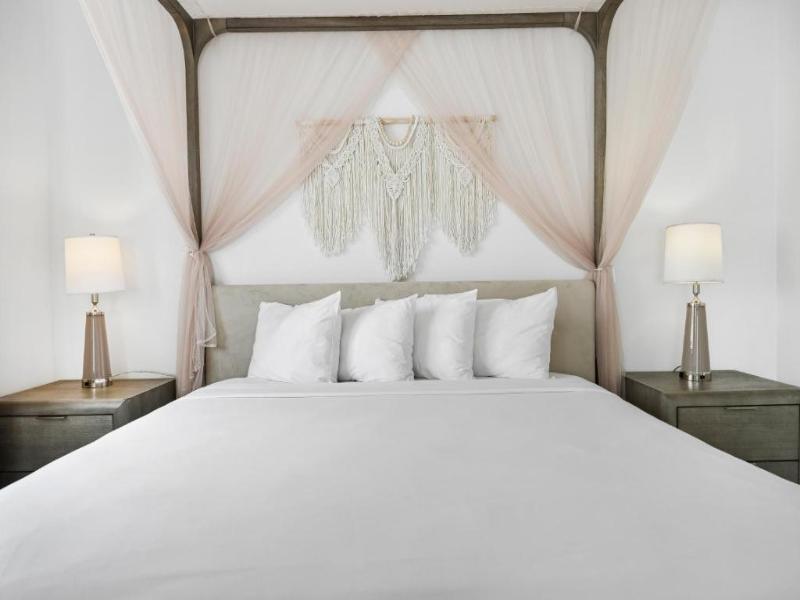 Townhouse Hotel image